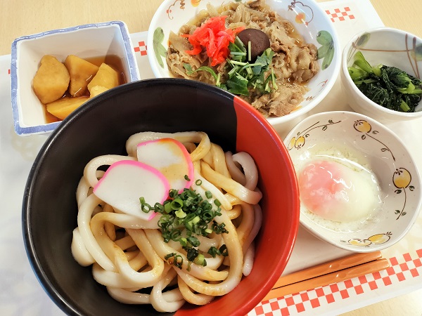9月24日夕食B　「伊勢うどん」